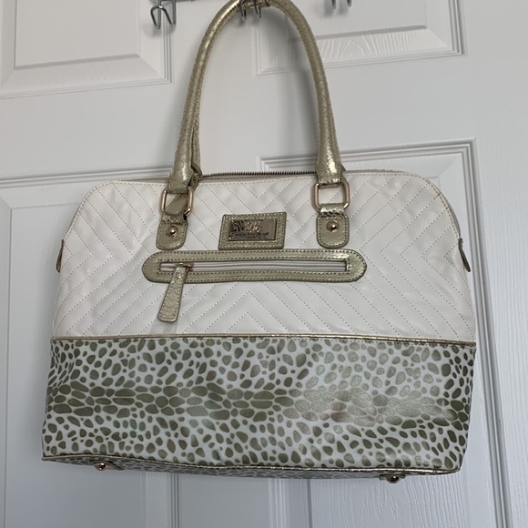 Sharif Embroidered Handbag - Picture 2 of 10